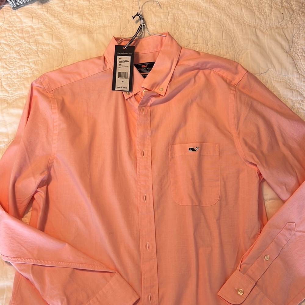 Vineyard vines pink button down with tags
